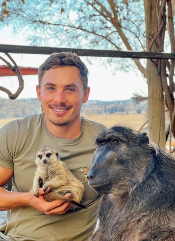 WhatsApp-Image-2024-09-25-at-16.05.56_d6a1e557-1536x2048